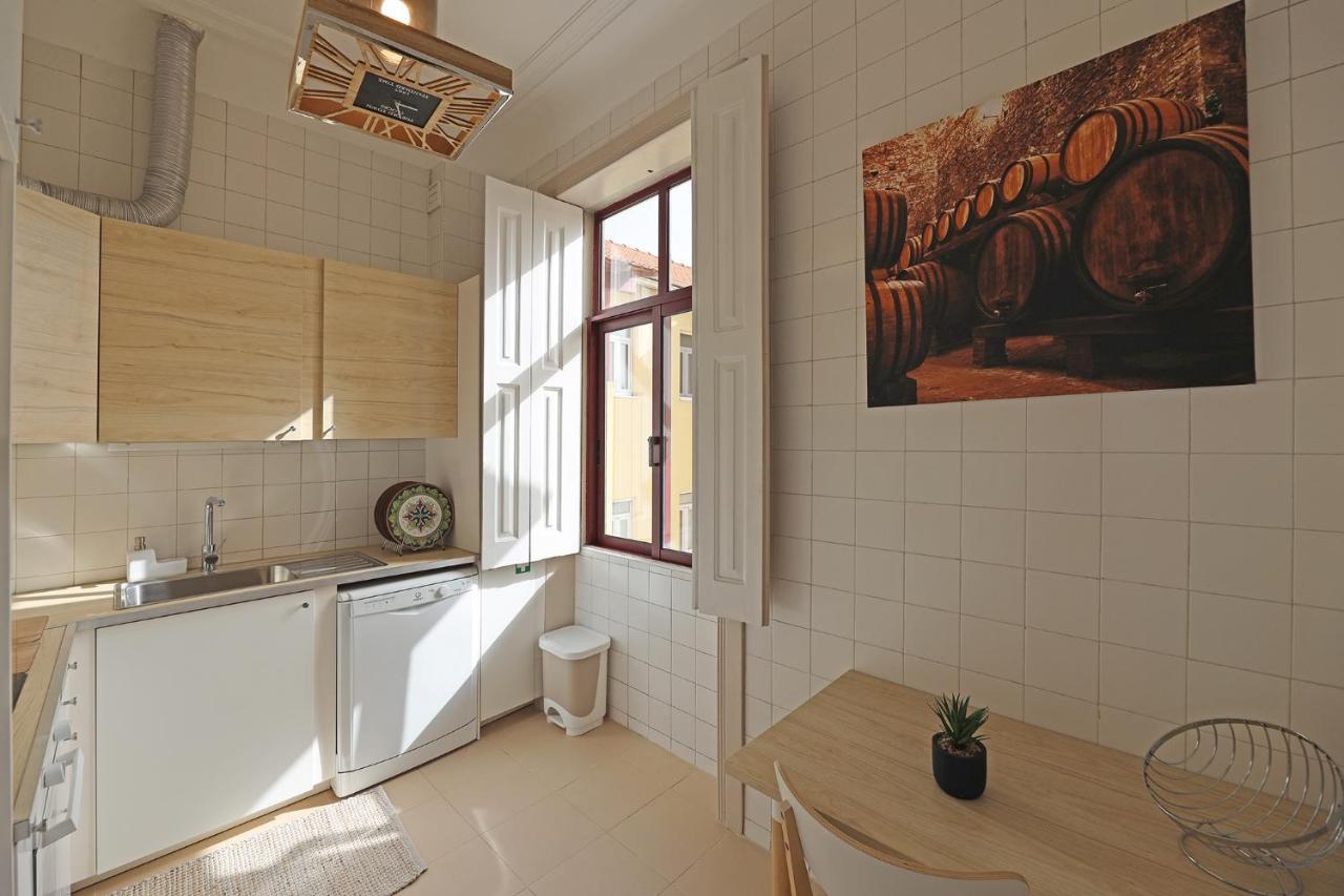 Flh Porto Classic Apartment With Parking Luaran gambar